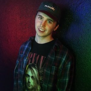 Meet your Posher, Connor